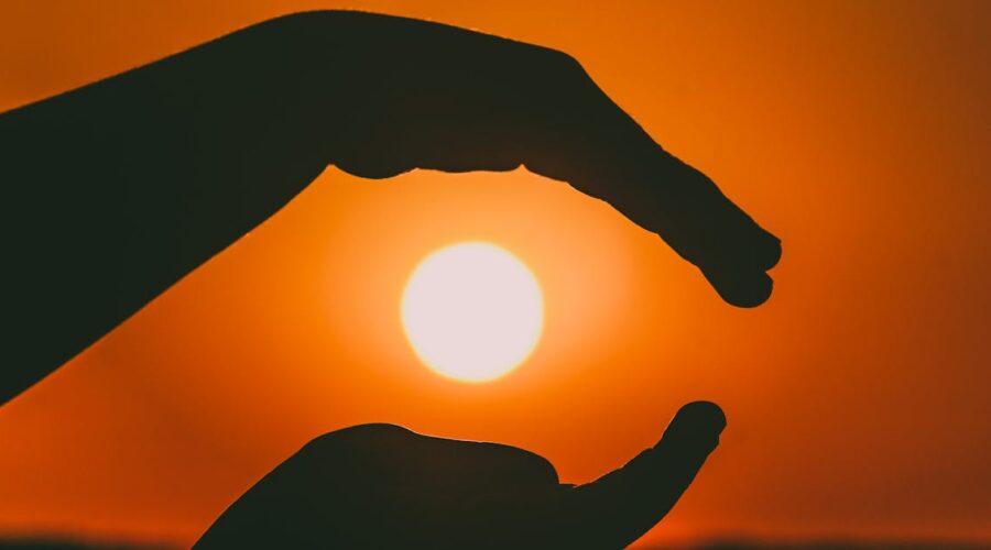 découvrez l'harmonie parfaite avec 'equilibrium', une exploration des rythmes naturels et de l'équilibre intérieur. plongez dans un univers de sérénité où chaque élément trouve sa place. idéal pour ceux à la recherche d'un bien-être holistique.
