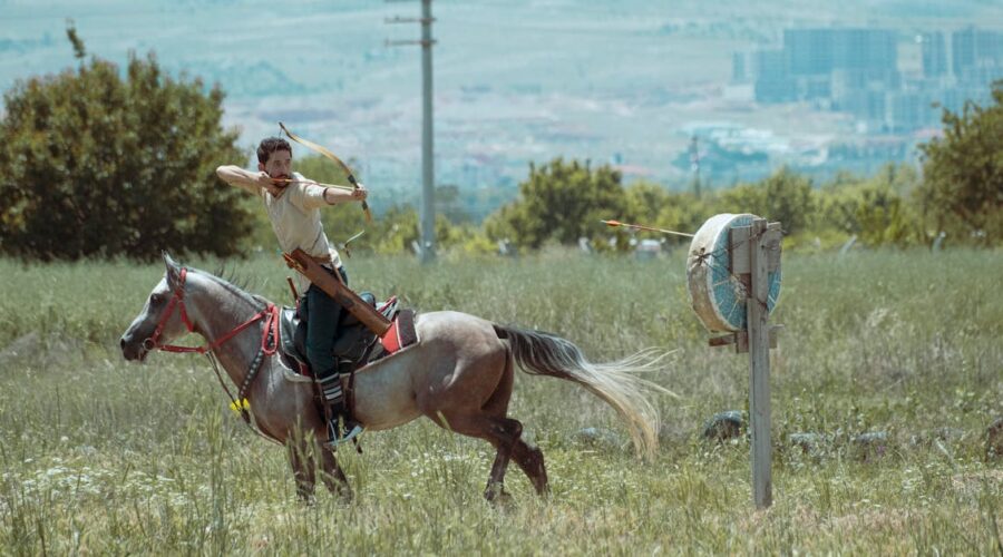 découvrez l'art de la tactique équestre avec notre guide complet. apprenez à améliorer votre communication avec votre cheval et optimisez vos performances à chaque sortie. explorez des conseils d'experts, des techniques pratiques et des stratégies adaptées aux cavaliers de tous niveaux.